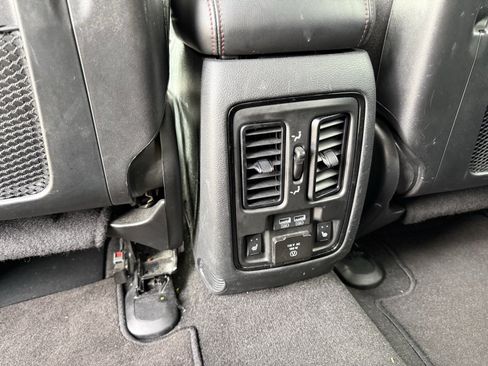 Used 2022 Dodge Durango R/T w/ Blacktop Package image 25