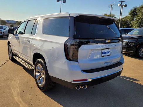 New 2026 Chevrolet Suburban Premier w/ Sun And Tow Package image 3