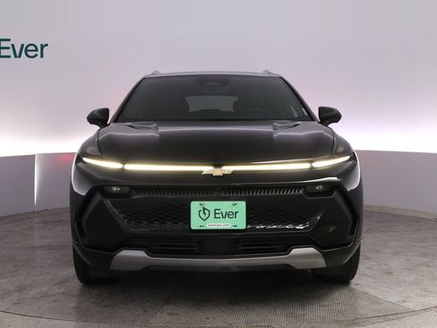 Used 2024 Chevrolet Equinox EV LT FWD image 12