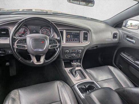Used 2022 Dodge Charger SXT w/ Leather Interior Group RWD image 15