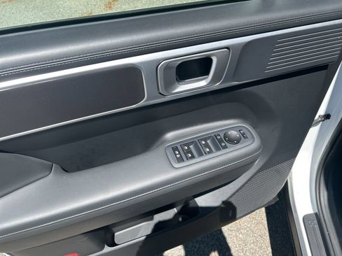Certified 2026 Hyundai Santa Fe SEL FWD image 16