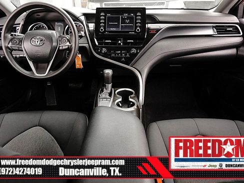 Used 2022 Toyota Camry LE image 11