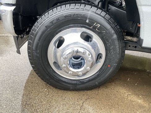 New 2026 Ford F350 XLT w/ XLT Premium Package image 49