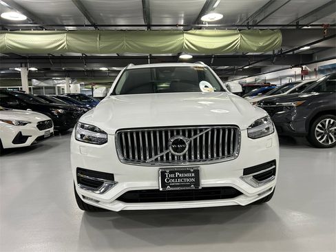 Certified 2024 Volvo XC90 B5 Plus w/ Protection Package Premier image 6