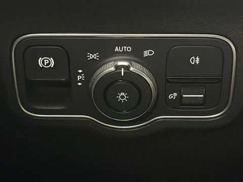Used 2026 Mercedes-Benz GLA 35 AMG 4MATIC image 18