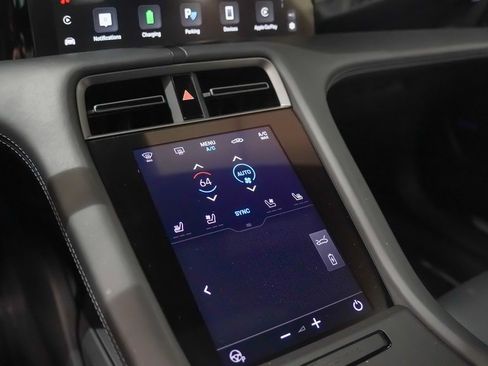 Certified 2025 Porsche Taycan image 33