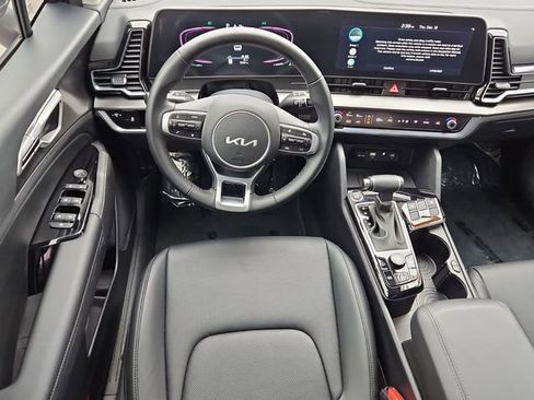 Used 2024 Kia Sportage EX image 15