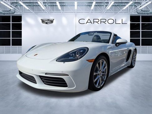 Used 2021 Porsche 718 Boxster image 8