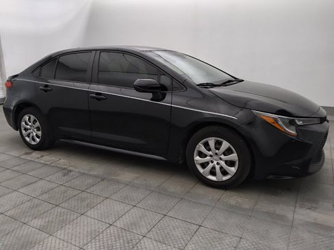 Used 2022 Toyota Corolla LE FWD image 11