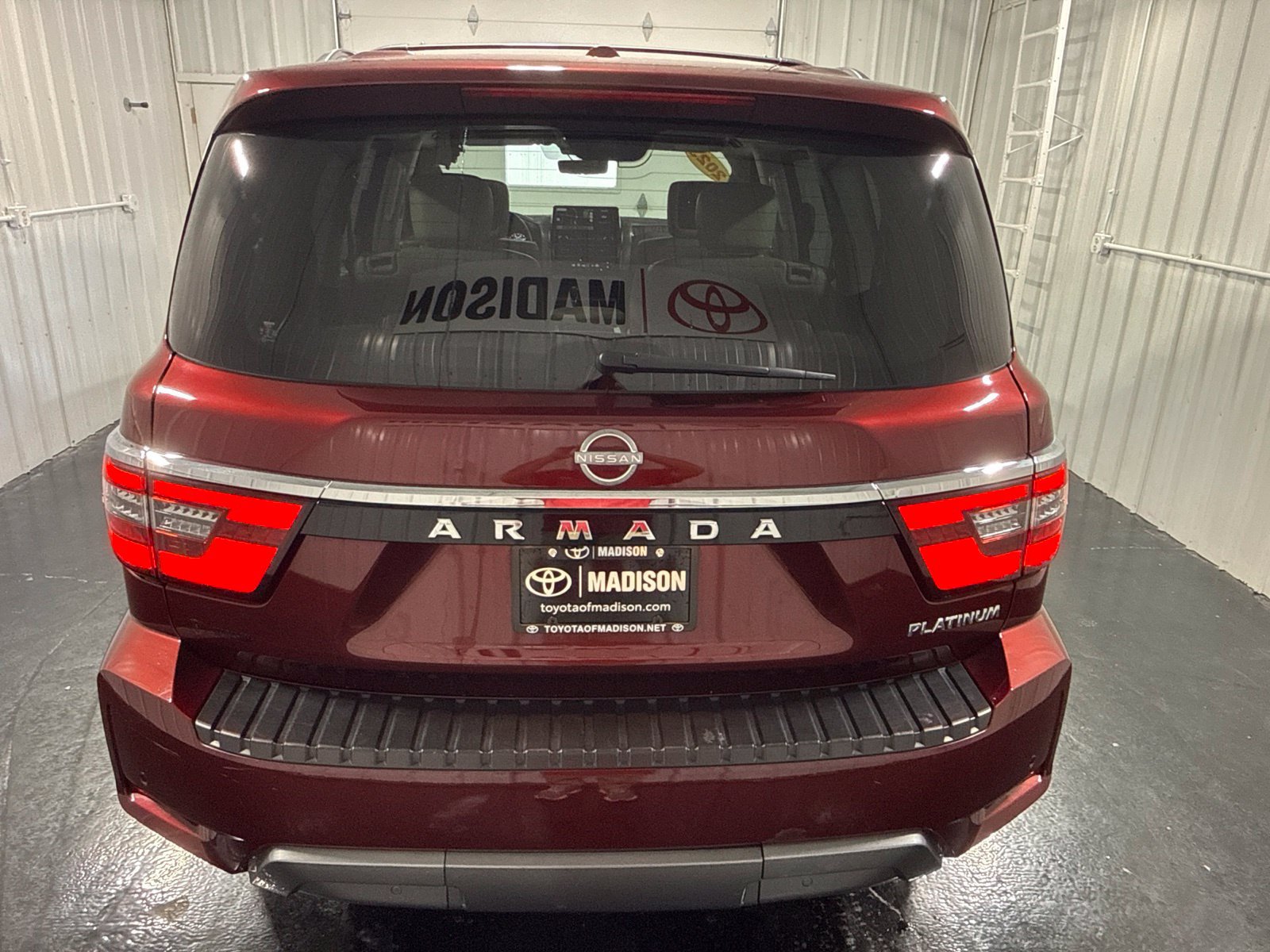 Used 2023 Nissan Armada Platinum w/ Captain's Chairs Package AWD/4WD image 61