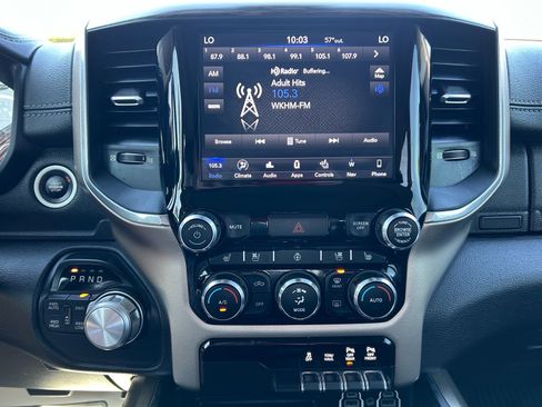 Used 2019 RAM 1500 Laramie AWD/4WD image 28