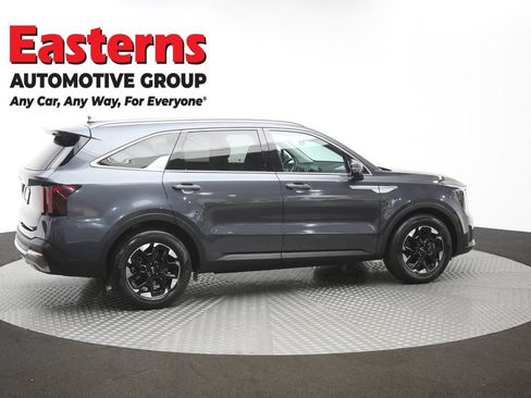 Used 2024 Kia Sorento S FWD image 45