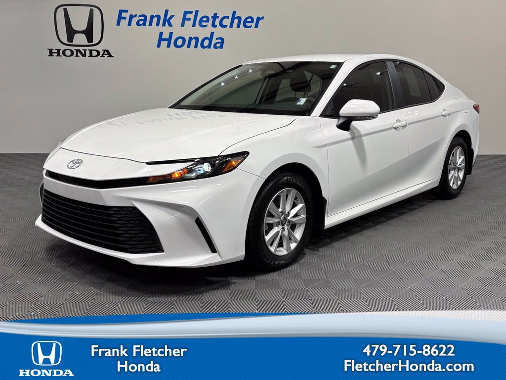 Used 2025 Toyota Camry LE FWD image 1