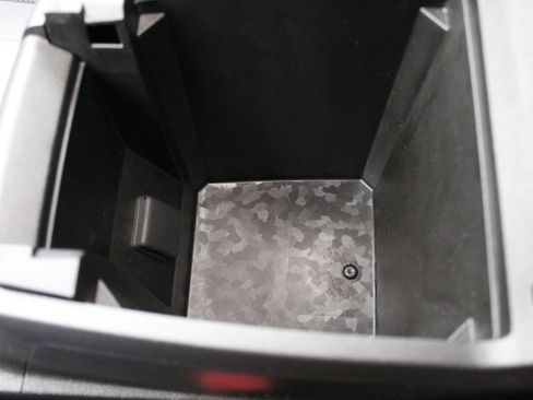 Used 2023 Chevrolet Colorado Z71 image 39