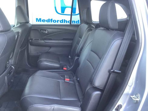 Certified 2019 Honda Pilot Elite image 13