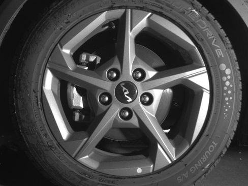 Used 2025 Kia K4 LXS image 12