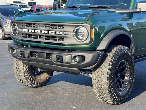 Used 2024 Ford Bronco Black Diamond AWD/4WD image 32