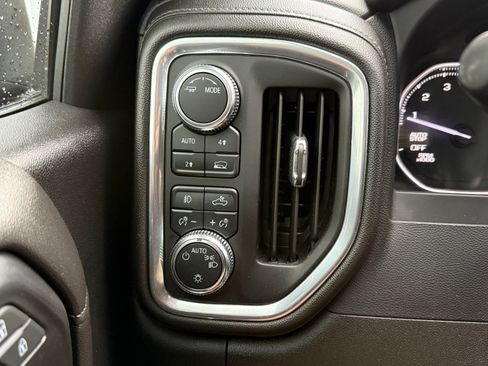 Used 2022 GMC Sierra 1500 Elevation w/ LPO, Elevation Black Package AWD/4WD image 30