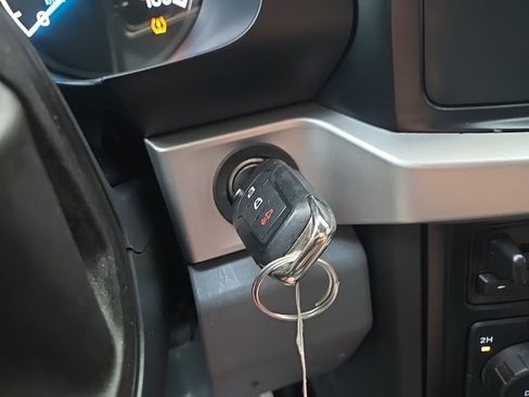 Used 2024 Ford F350 XLT w/ 360-Degree Camera Package image 58