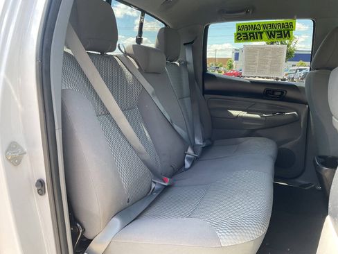 Used 2014 Toyota Tacoma 4x4 Double Cab w/ SR5 Package image 36