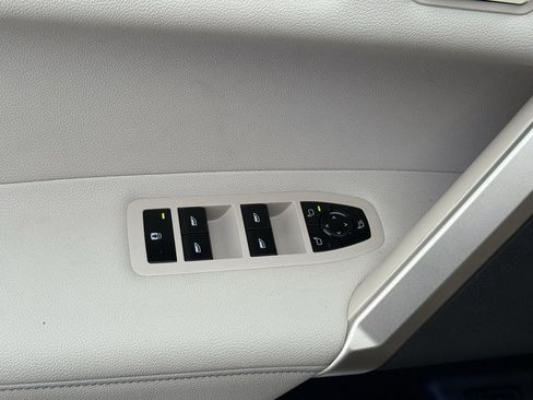 Certified 2024 BMW iX M60 image 22