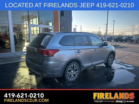 Used 2016 Mitsubishi Outlander SEL image 23