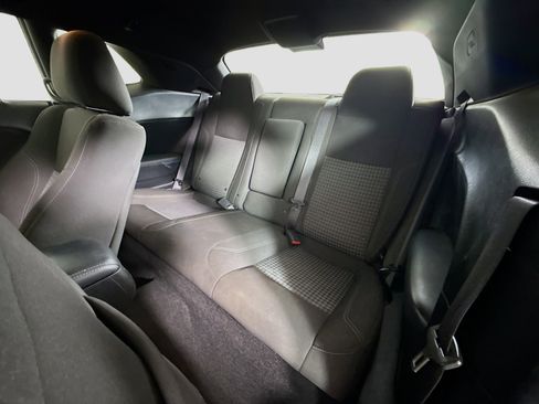 Used 2022 Dodge Challenger SXT image 25