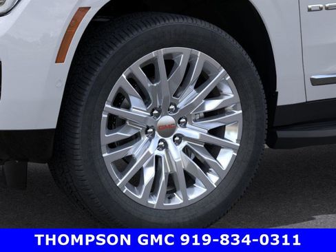 New 2026 GMC Yukon XL Denali image 9