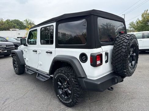 Used 2022 Jeep Wrangler Unlimited Willys image 18
