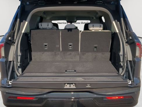 New 2026 Lincoln Navigator Premiere AWD/4WD image 22