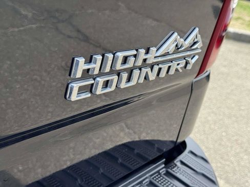 Used 2023 Chevrolet Silverado 1500 High Country AWD/4WD image 9