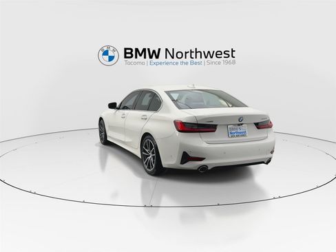 Used 2021 BMW 330i xDrive 330i xDrive w/ Convenience Package image 13