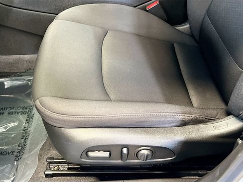 Used 2023 Chevrolet Malibu LT FWD image 19