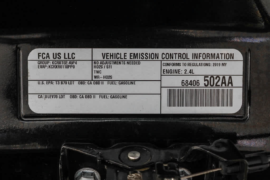 Used 2019 Jeep Cherokee Latitude Plus w/ Comfort/Convenience Group AWD/4WD image 29