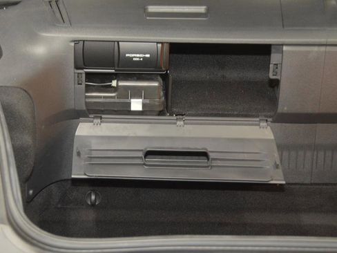 Used 2005 Porsche Boxster S image 13