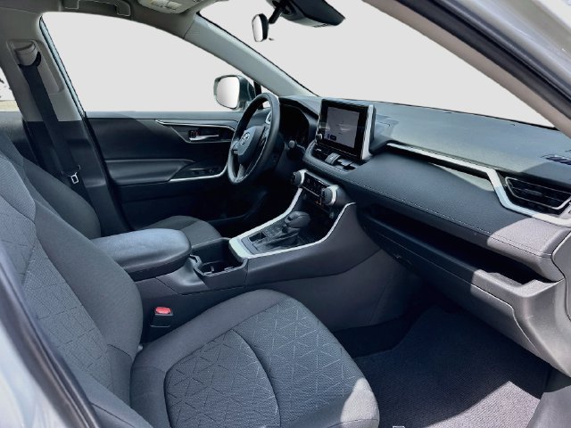 Certified 2023 Toyota RAV4 XLE AWD/4WD image 27