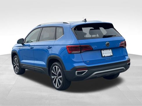 Certified 2023 Volkswagen Taos SE FWD image 5