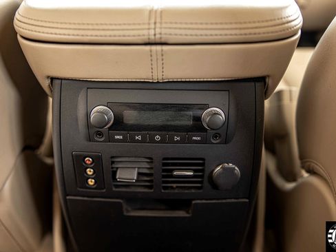 Used 2010 Cadillac Escalade EXT Luxury image 32