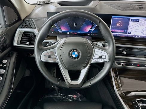 Used 2026 BMW X7 xDrive40i AWD/4WD image 5