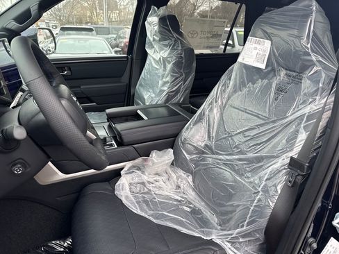 New 2026 Toyota Sequoia Platinum AWD/4WD image 20