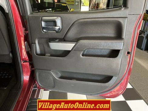 Used 2018 Chevrolet Silverado 1500 LT w/ All Star Edition AWD/4WD image 36
