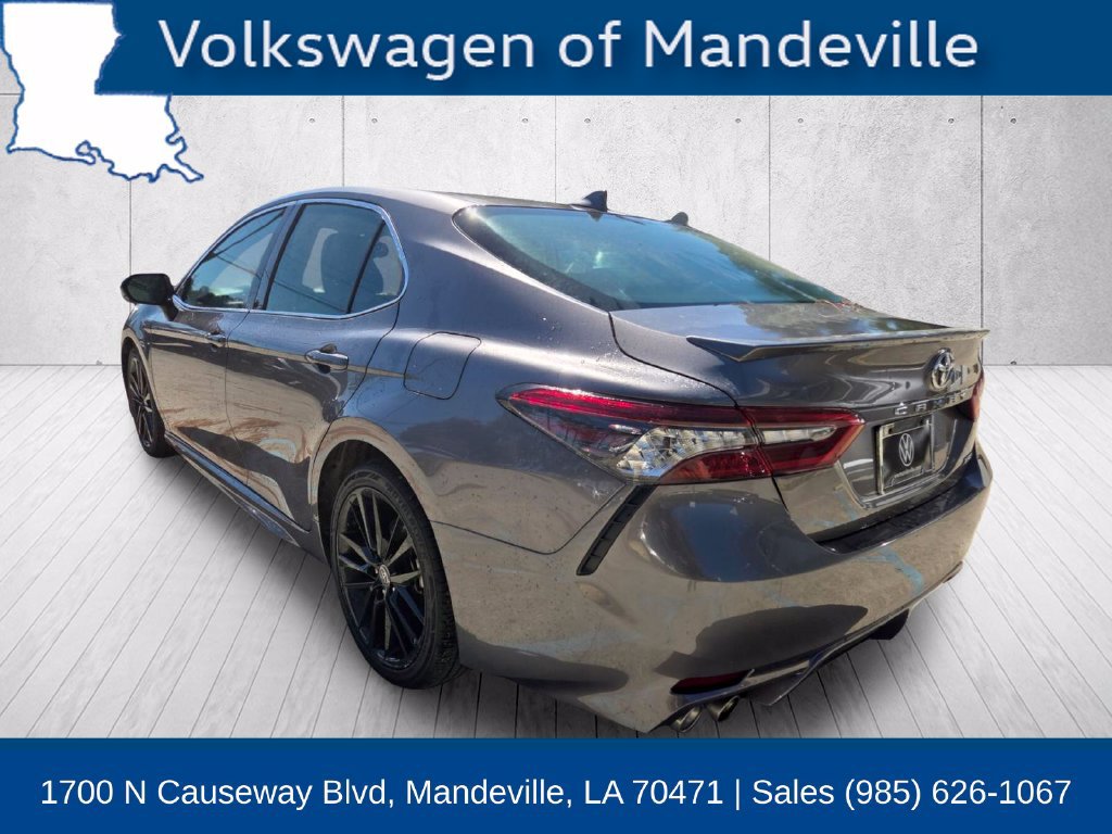Used 2024 Toyota Camry XSE FWD image 3