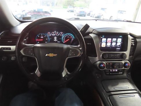 Used 2018 Chevrolet Tahoe Premier AWD/4WD image 24
