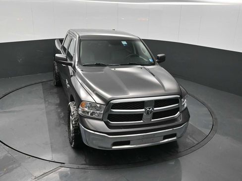 Used 2021 RAM 1500 Classic SLT image 11