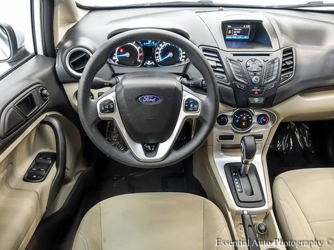 Used 2019 Ford Fiesta SE image 12