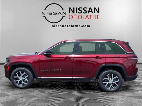 Used 2024 Jeep Grand Cherokee Limited AWD/4WD image 20