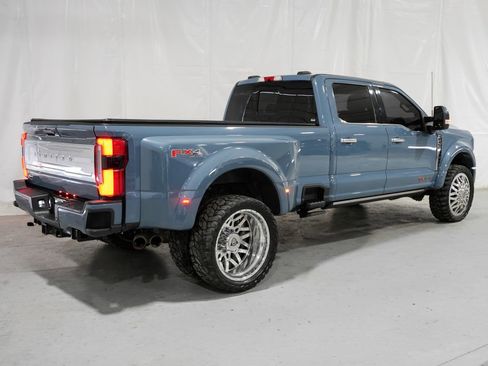 Used 2023 Ford F450 Limited w/ FX4 Off-Road Package AWD/4WD image 6