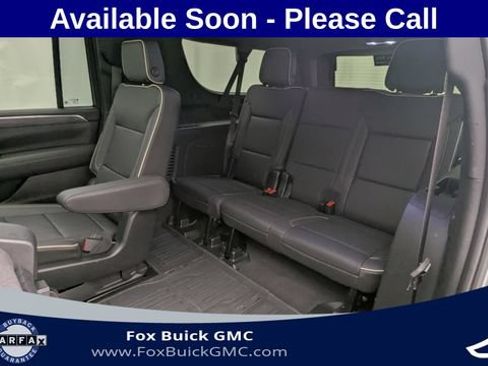 Certified 2023 GMC Yukon XL SLT w/ SLT Premium Package AWD/4WD image 35