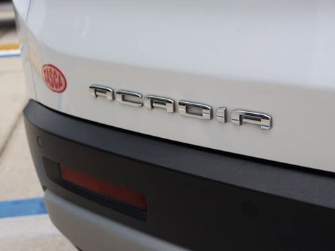 Used 2020 GMC Acadia SLT image 7