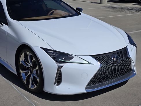 Used 2018 Lexus LC 500 Coupe image 10
